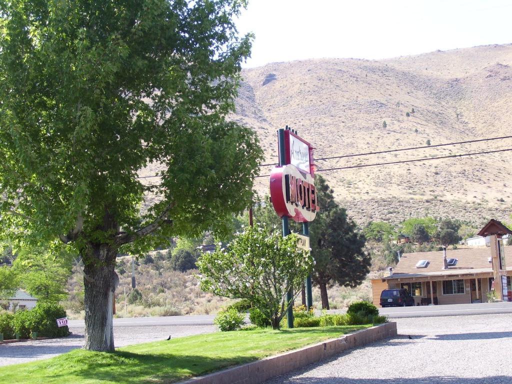 Andruss Motel Walker Экстерьер фото